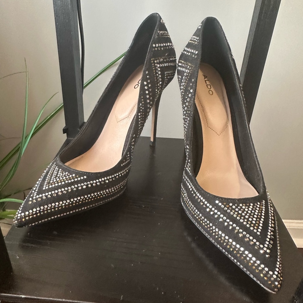 Elevate Your Style with Stunning Black Sparkle Heels from Aldo!